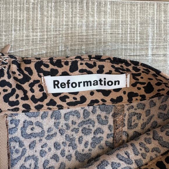 Reformation Flounce Skirt in Leopard Print Size 0 - Picture 3 of 7
